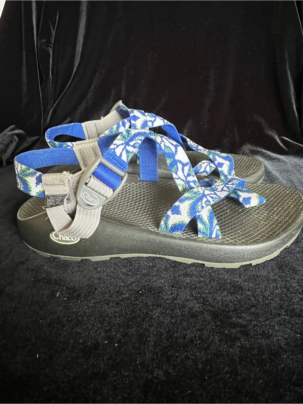 Chaco Z2 Sport Ultraviolet Sandals Mens Size 8 Blue Flower Vines